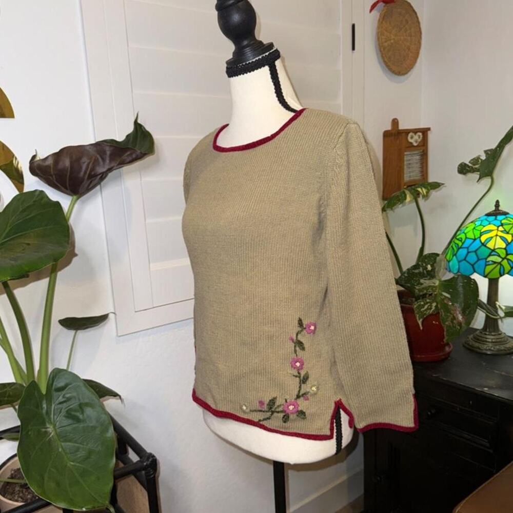 Vintage Y2K Liz Claiborne Floral Embroidered Sweater Velvet Trim Medium